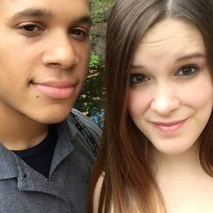 Meet your Posher, Elayne