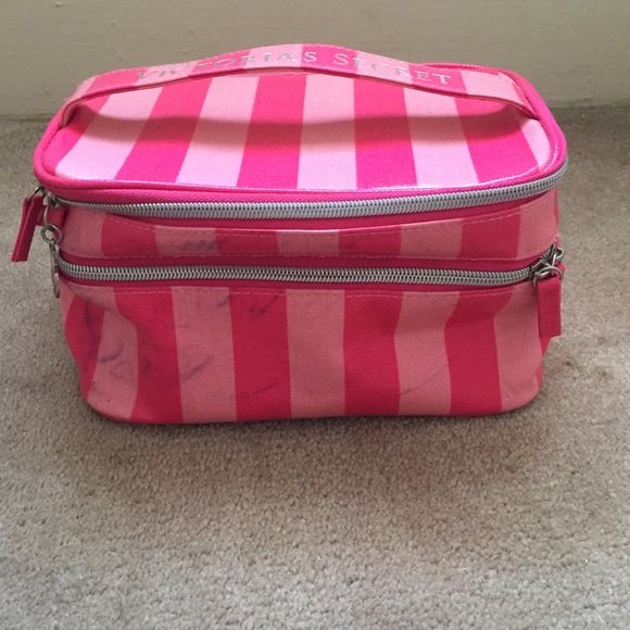 SOLD Vs double compartment makeup storage bag - Picture 1 of 4