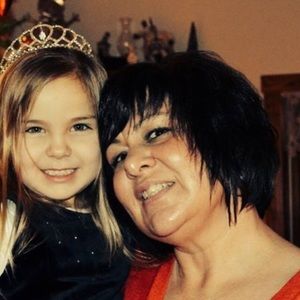 Meet your Posher, Angie