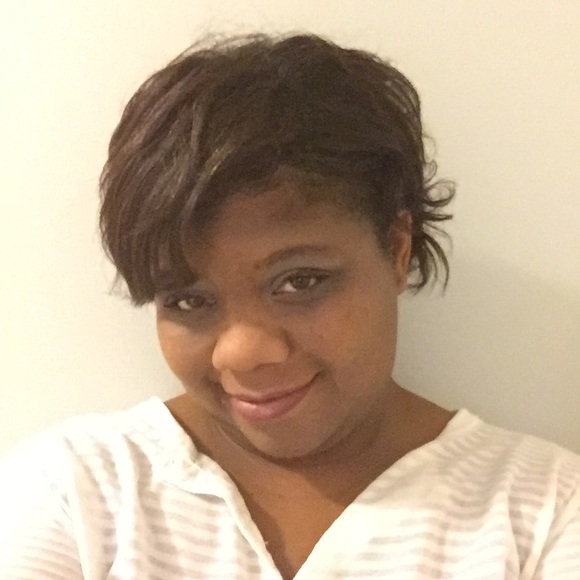 Meet your Posher, Doris - Picture 2 of 4