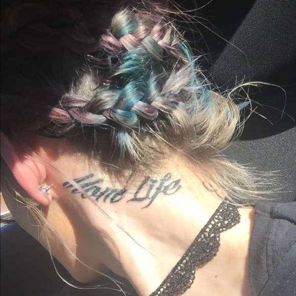 Meet your Posher, Brittany - Picture 4 of 4