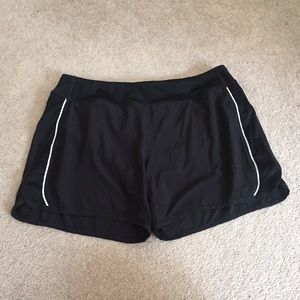 Lucy "lucy flex" running shorts size large