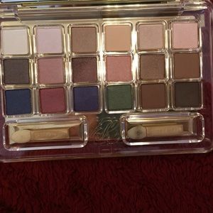 Estée Lauder eye shadow pallet