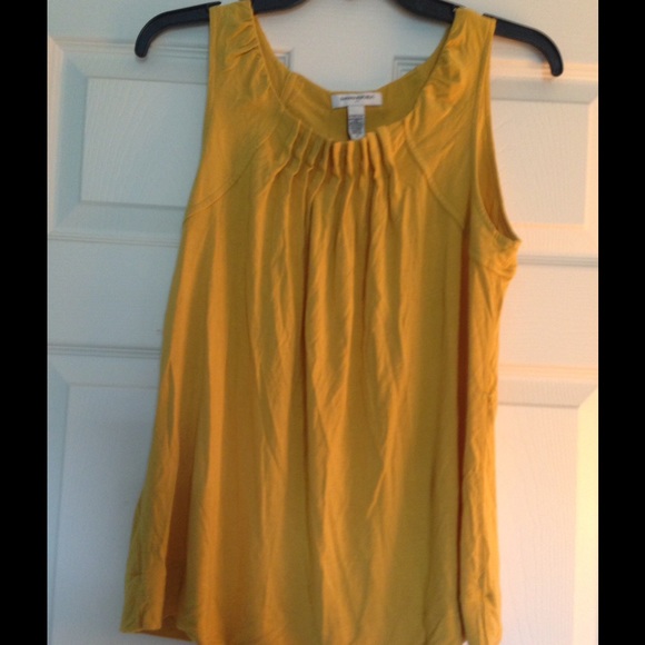 Banana republic mustard color tank