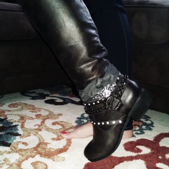 Not rated boots