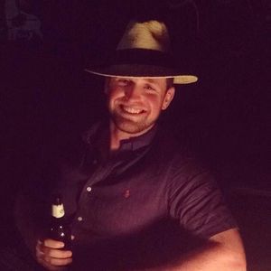 Meet your Posher, Dakota