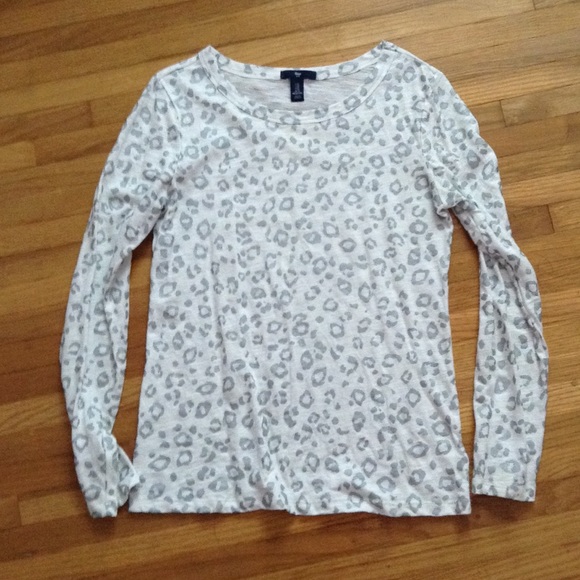 Fun cotton animal print shirt- great for Fall!