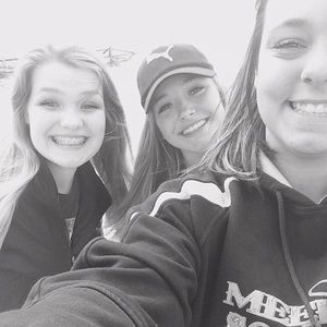 Meet your Posher, Julia