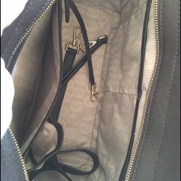 Michael Kors Large Selma in Leopard - Picture 2 of 4