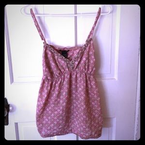 Sweet brown and pink flowy tank w/ pretty neckline