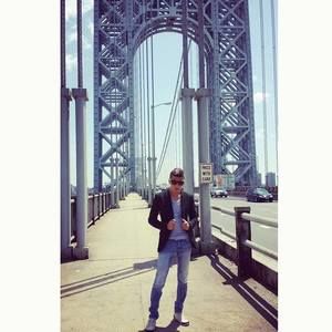 Meet your Posher, Alejandro