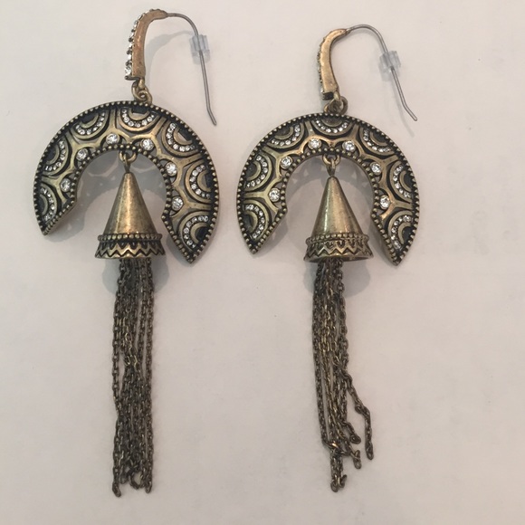 Lia Sophia brand new earrings