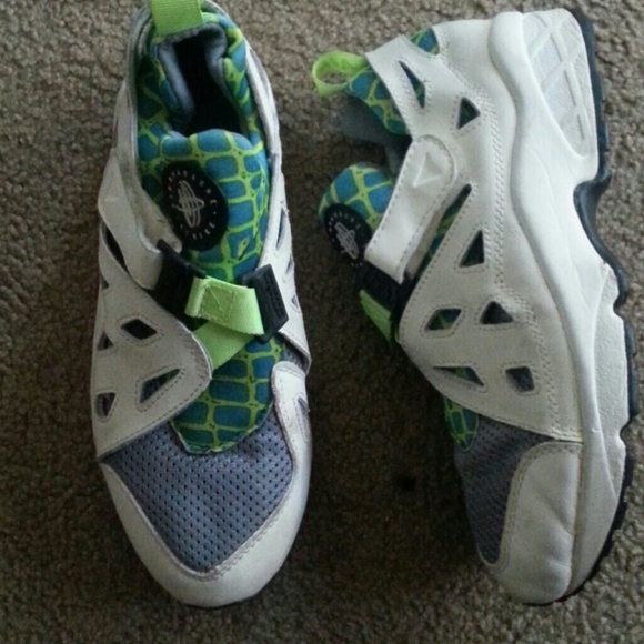 Vintage Nike Huarache