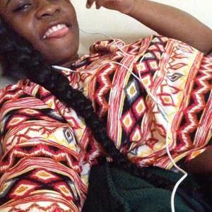 Meet your Posher, Kayla