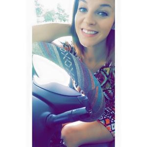 Meet your Posher, Jillian