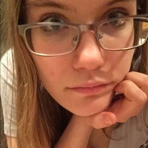 Meet your Posher, Marisa