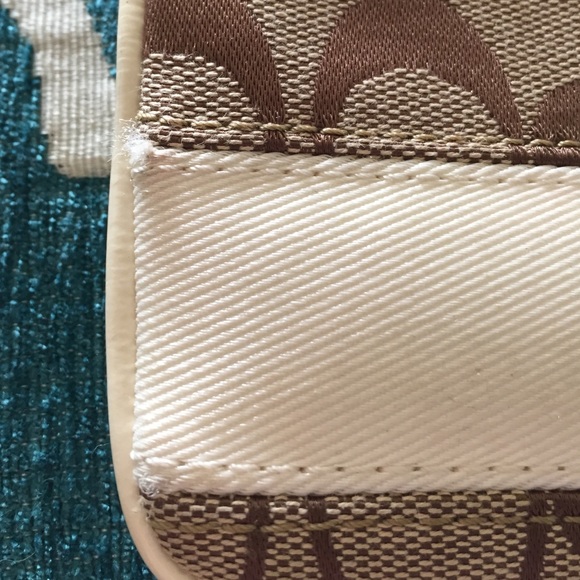 Coach wristlet - Picture 2 of 3