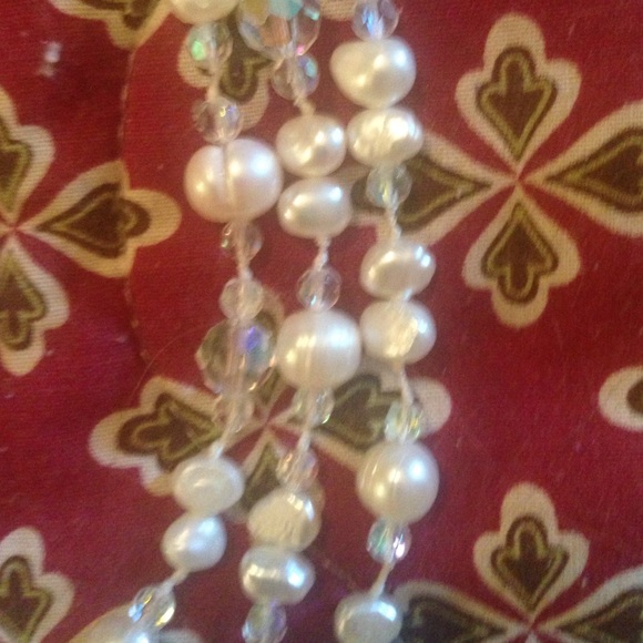 Francesca's 3 layer pearl necklace - Picture 2 of 3