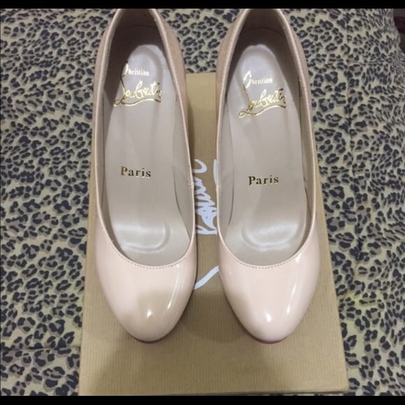 Red sole patent beige wedges