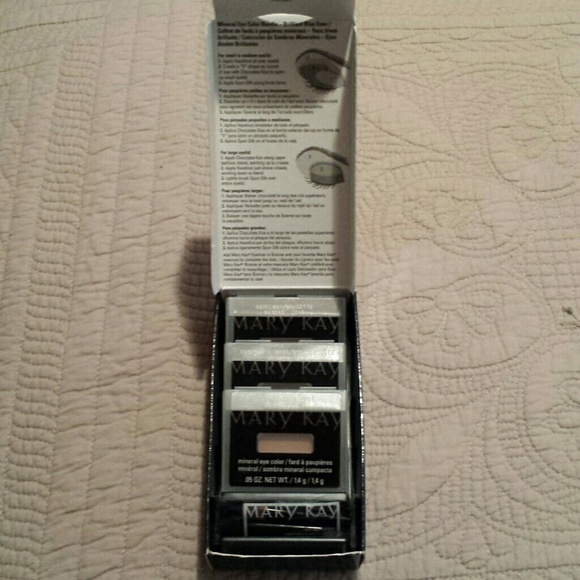 MARY KAY MINERAL EYE COLOR BUNDLE FOR BLUE EYES