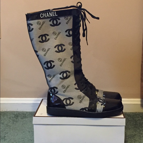 Chanel rain boot size 9 no box inner lining peeling outer boot in good condition