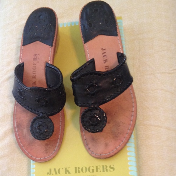 Jack Rogers Shoes - Jack Rogers-Hamptons black med wedge