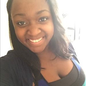 Meet your Posher, Courtney