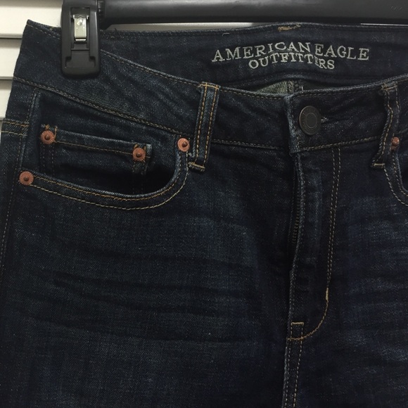 Size 4 dark wash high waisted skinny jeans