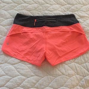 Lululemon 6 - neon coral run speed 4 way shorts
