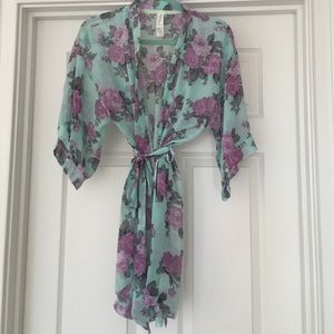 HOLD FOR LAUREN! Forever 21 floral sheer robe