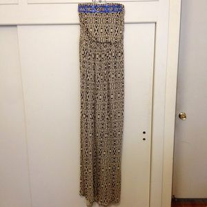 Long print dress. 5'9/5'10 girls for perfect fit.