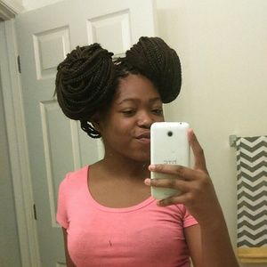 Meet your Posher, Destinee