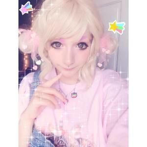 Meet your Posher, Björk