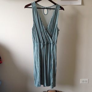 Old Navy: geometric deep v neck dress