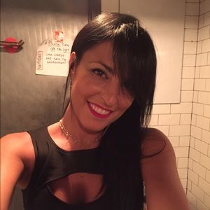 Meet your Posher, Deanna