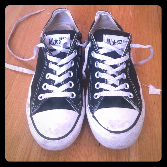 Black converse 🎱