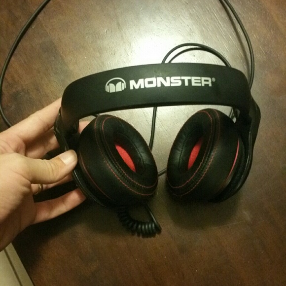 Monster octagon studio headphones