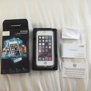 LifeProof iPhone 6 white Fre case WILL SHIP TODAY