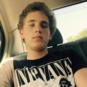 Meet your Posher, Zachary