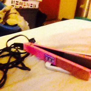 Pink straightener