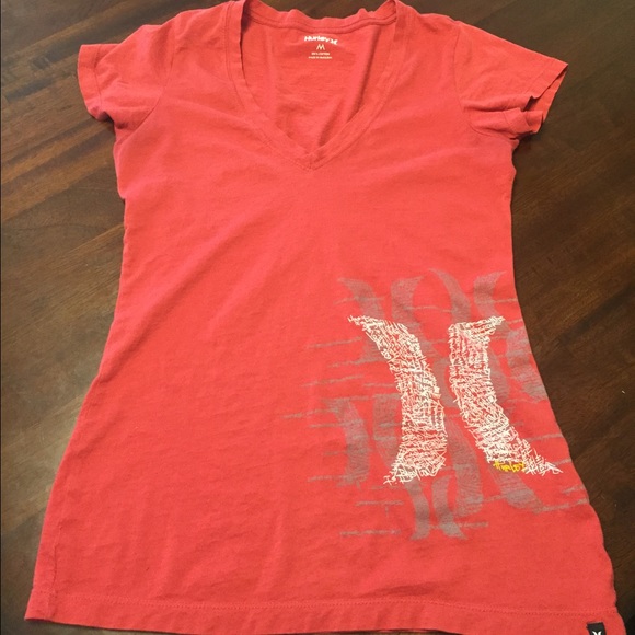 Hurley tshirt