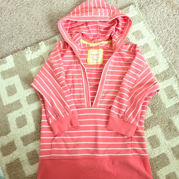 Old Navy Pull over