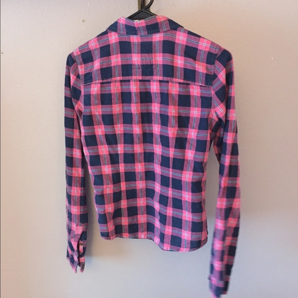 Shirt 👯🙎 - Picture 2 of 4