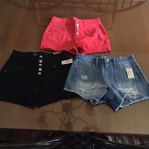 Bundle of 3 high-waisted shorts