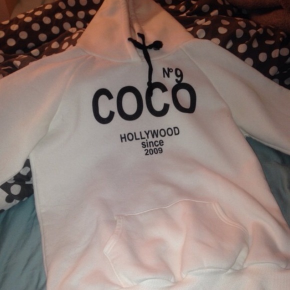 Sweatshirt