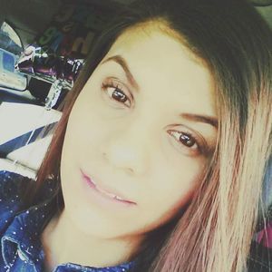 Meet your Posher, Raquel