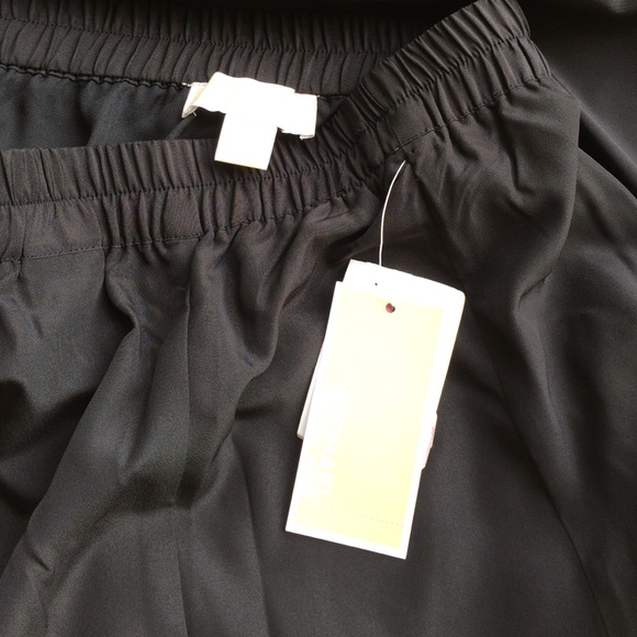 ⭐️SALE⭐️NWT Michael Kors long black maxi-skirt - Picture 4 of 6