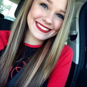 Meet your Posher, Carly