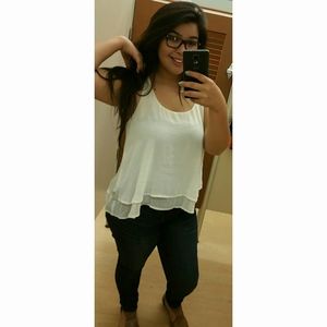 Meet your Posher, Corina