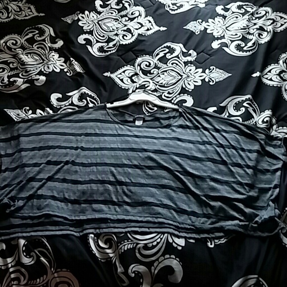 Short Sleeved Loose Cropped Blouse